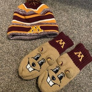 Gopher hat and mittens